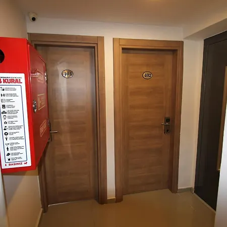 Metrohill ホテル *